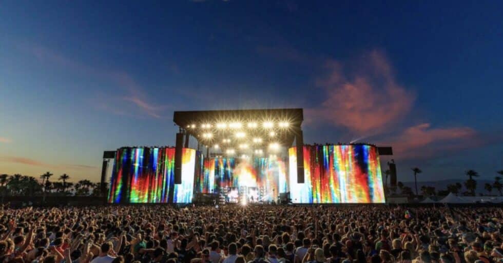 Live Sound Engineering: Behind the Scenes of Concert Production ...
